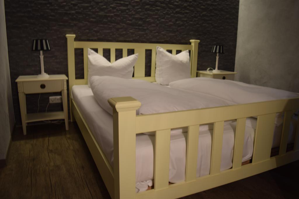 Hotel Arte Vida Ohg Шпремберг Екстериор снимка