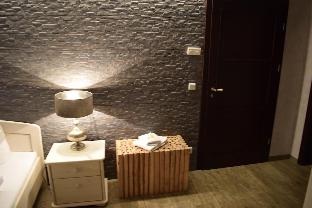 Hotel Arte Vida Ohg Шпремберг Екстериор снимка