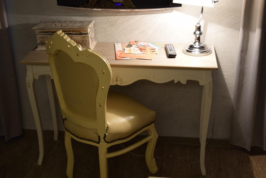 Hotel Arte Vida Ohg Шпремберг Стая снимка